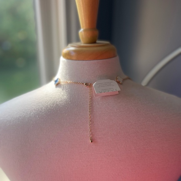 Beautiful Multi-Color Clover Set - Picture 6 of 6